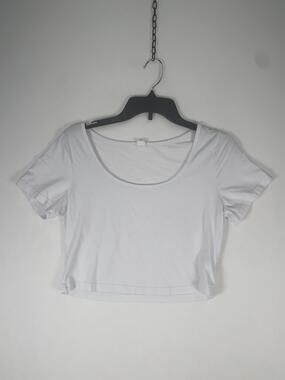 Trendy T-shirt Juniors XL White Cropped Scoop Neck Short Sleeve Stretch Top